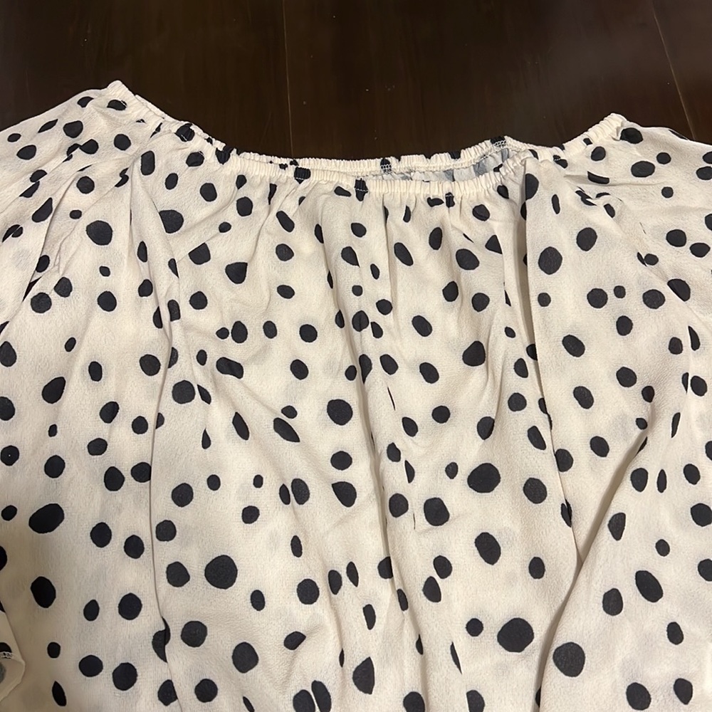 Boho Off Shoulder Tie Front Top - Picture 4 of 9